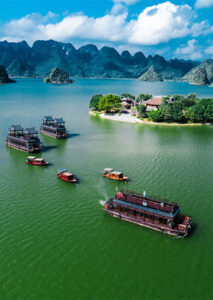 Tam Chuc boat trip